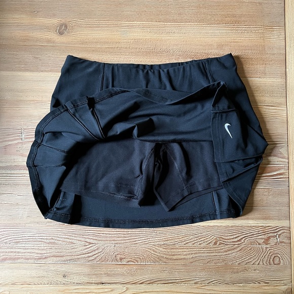 Nike Tennis Skirt - Picture 2 of 3